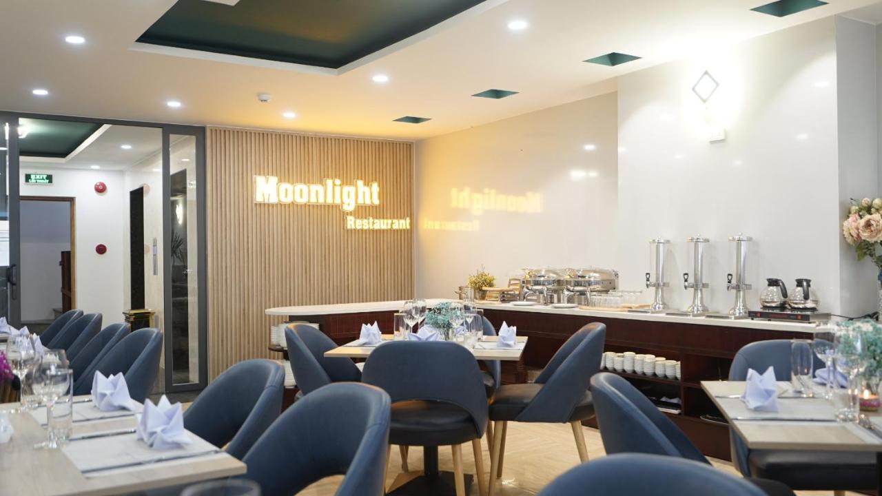 Moonlight 4*